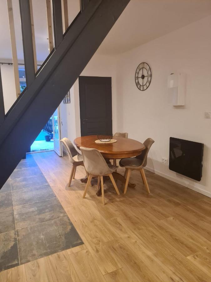 Magnifique Appartement Avec Terrasse Besseges Экстерьер фото